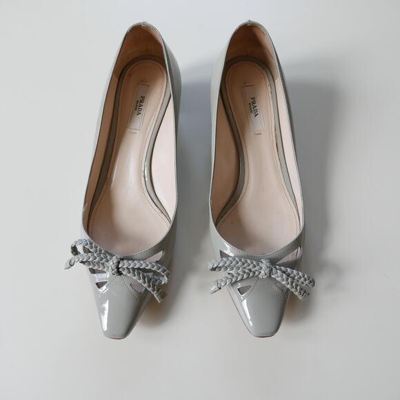 Prada Vintage Heels Pointed Toe Grey Patent Leather Kitten Heel Bow 37 or 7 - Picture 2 of 10